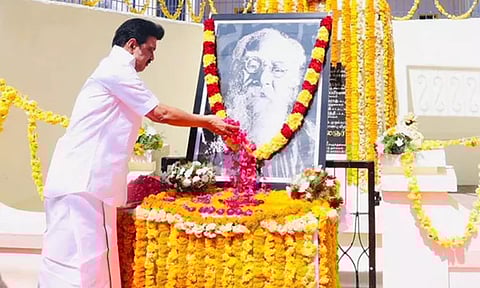 பெரியார் வாழ்வே ஓர் அரசியல் தத்துவம்! - முதல்-அமைச்சர் மு.க.ஸ்டாலின் டுவீட்