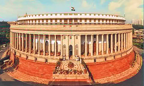 நூறாண்டை நெருங்கும் ஜனநாயக ஆலயம்: விடைபெறுகிறது நாடாளுமன்ற கட்டிடம்