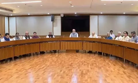 பிரதமர் மோடி தலைமையில் மத்திய அமைச்சரவை கூட்டம் தொடங்கியது..!