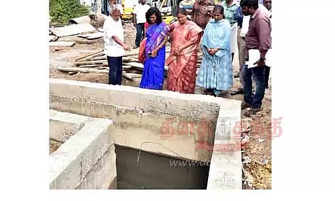 கழிவுநீர் கால்வாய் அமைக்கும் பணிகளை முடிக்க கலெக்டர் உத்தரவு