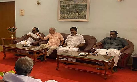 ஆறுமுகநேரியில் தெற்கு மாவட்ட பா.ஜ.க.நிர்வாகிகள் ஆலோசனை கூட்டம்