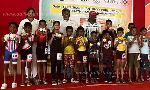 பள்ளி மாணவர்கள் சாதனை