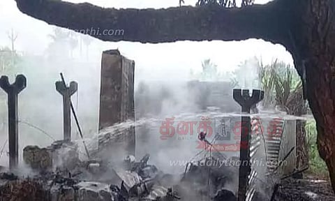 அந்தியூர் அருகே தீ விபத்தில் குடிசை எரிந்து நாசம்