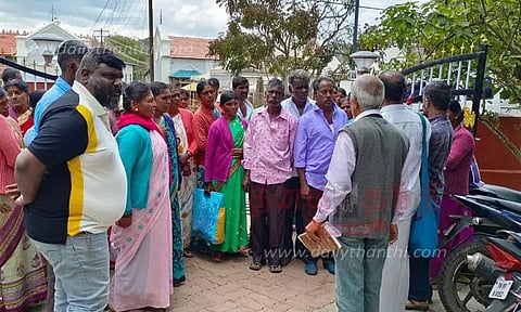 நிலுவை சம்பளத்தை வழங்க வேண்டும்