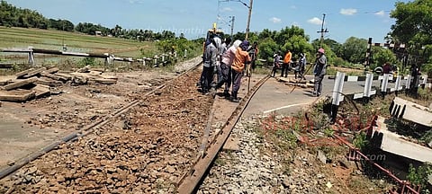 தண்டவாள பராமரிப்பு பணிகள்