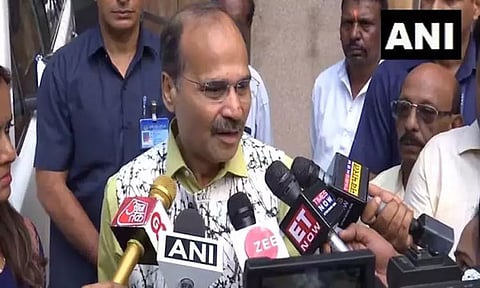 புதிய நாடாளுமன்றத்தில் வழங்கப்பட்ட அரசியல்சாசன நகல்களில் 'மதசார்பற்ற', 'சமத்துவம்' வார்த்தைகள் இல்லை - காங்கிரஸ் குற்றச்சாட்டு