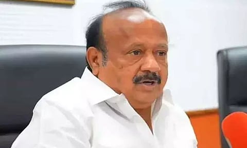 பயிர்களுக்கு பூச்சி மருந்து தெளிக்க 'டிரோன்' கருவியை விவசாயிகள் மானியத்தில் பெறலாம் - தமிழக அரசு அறிவிப்பு