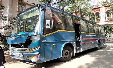 இழப்பீடு வழங்காததால் அரசு பஸ் ஜப்தி