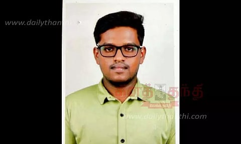 கல்லூரி பஸ் மோதி மருத்துவமனை ஊழியர் பலி