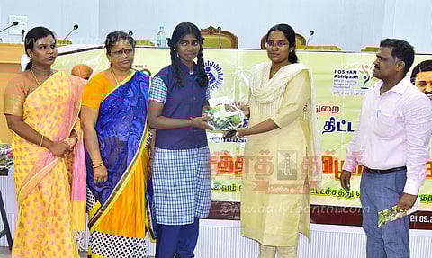 வளரிளம் பெண்களுக்கு ஊட்டச்சத்து பெட்டகம்