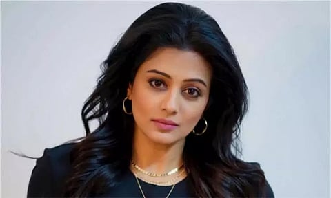 கருப்பாக இருப்பதாக கேலி செய்தவர்களுக்கு பிரியாமணி பதிலடி