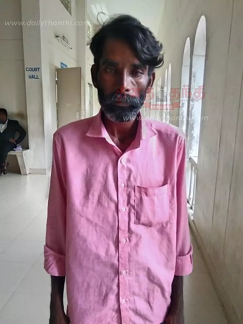 பரமத்திவேலூர் அருகேசிறுமி பலாத்காரம்; தொழிலாளிக்கு 20 ஆண்டு சிறை தண்டனை