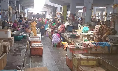 மீன் மார்க்கெட்டுகள் வெறிச்சோடின