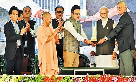 நாட்டின் வளர்ச்சிக்கு விளையாட்டு வசதிகளை அதிகரிப்பது அவசியம் - பிரதமர் மோடி