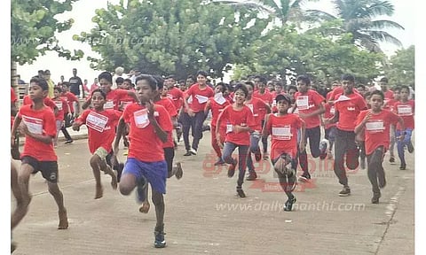 விழிப்புணர்வு மினி மாரத்தான் போட்டி