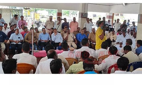 சிறை பிடிக்கப்பட்ட காரைக்கால் மீனவர்களின் 4 படகுகள் விடுவிப்பு