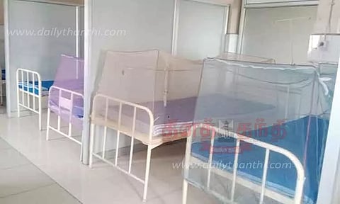 ஈரோடு அரசு ஆஸ்பத்திரியில் டெங்கு காய்ச்சல் சிகிச்சைக்காக தனி வார்டு
