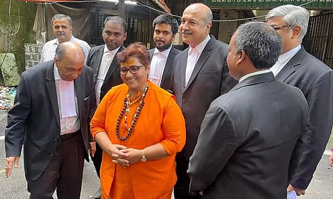 மாலேகாவ் குண்டு வெடிப்பு வழக்கு: பா.ஜனதா பெண் எம்.பி. பிரக்யா சிங் என்.ஐ.ஏ. சிறப்பு கோர்ட்டில் ஆஜர்