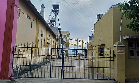 சின்னசேலம் பகுதியில் தொழிற்சாலைகள் வேலை நிறுத்தம்