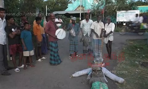 மழை வேண்டி நூதன வழிபாடு