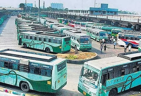 முழு அடைப்பு போராட்டம் எதிரொலி: தமிழ்நாட்டில் இருந்து பெங்களூரு, மைசூரு செல்லும் பஸ்கள் நிறுத்தம்