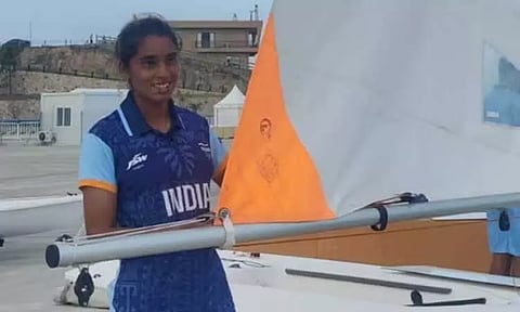 ஆசிய விளையாட்டு: படகு போட்டியில் இந்தியாவுக்கு வெள்ளி பதக்கம்