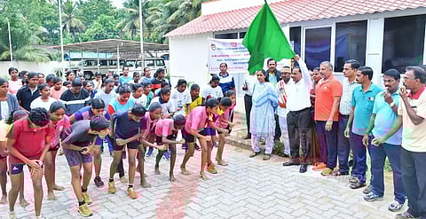 விழிப்புணர்வு மினி மாரத்தான் ஓட்ட போட்டி