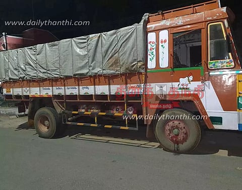 11 டன் ரேஷன் அரிசியுடன் லாரி பறிமுதல்-2 பேர் கைது