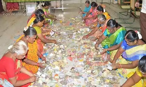 உண்டியல் காணிக்கை எண்ணும் பணி