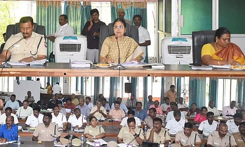 திண்டுக்கல்லில் நெரிசலை தவிர்க்க வாகன நிறுத்துமிடம்