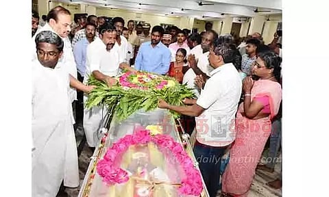 திருச்சியில் உடல் உறுப்புகளை தானம் செய்த பாதிரியார், ஆட்டோ டிரைவருக்கு அரசு மரியாதை