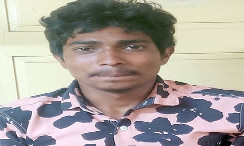 பொள்ளாச்சியில் 8½ பவுன் நகை திருடிய வாலிபர் கைது