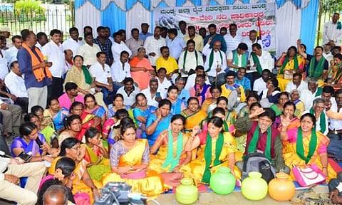 காவிரி விவகாரத்தில் கர்நாடக எம்.பி.க்கள் குரல் கொடுக்க வேண்டும் கன்னட அமைப்பினர் வலியுறுத்தல்