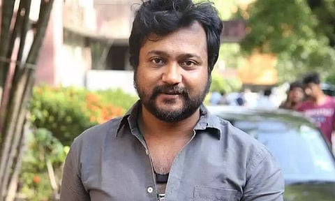 'முன்னாள் எம்.பி. பெயரை சொல்லி மிரட்டல்'