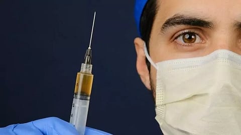 ஆட்டுக்கொல்லி நோய் தடுப்பூசி போடும் பணி