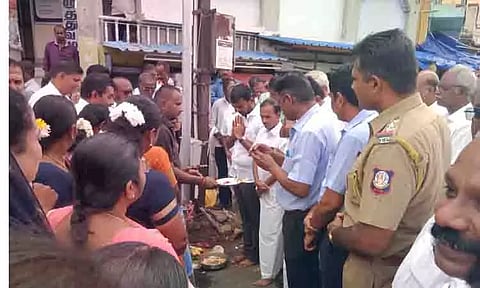 கண்காணிப்பு கேமராக்கள் பொருத்தும் பணி தொடக்கம்