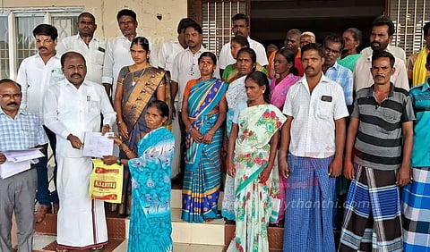 மலைவாழ் மக்களுக்கு வீட்டுமனை பட்டா