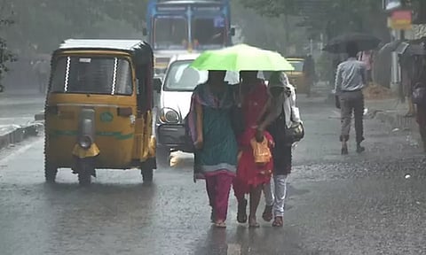 "அடுத்த 3 மணி நேரத்திற்கு.." - தமிழகத்தின் 22 மாவட்டங்களுக்கு மழை எச்சரிக்கை