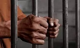 சுங்கச்சாவடி ஊழியர்களை தாக்கி ரூ.33 லட்சம் பணம் பறித்த 4 பேருக்கு கடுங்காவல்