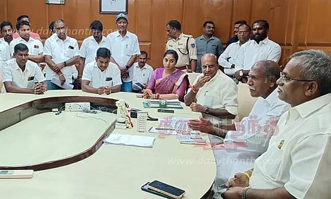 காரைக்கால் மீன்பிடி துறைமுக விரிவாக்க பணி டிசம்பரில் தொடங்கும்