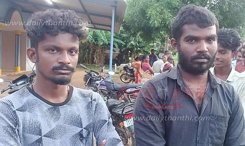 ஆடு திருடிய 2 வாலிபர்கள் கைது