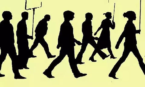 சாலை பாதுகாப்பு குறித்த விழிப்புணர்வு பேரணி