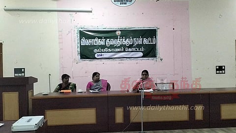 கைத்தறி நெசவாளர்கள்- ஜவுளி உற்பத்தியாளர்கள் இடையே கூலி உயர்வு பேச்சுவார்த்தை