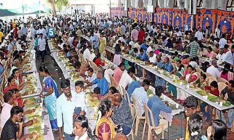 20 ஆயிரம் பேருக்கு அசைவ விருந்து