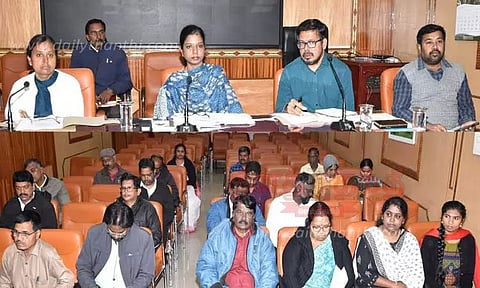 உணவின் தரத்தை ஆய்வு செய்ய வேண்டும்