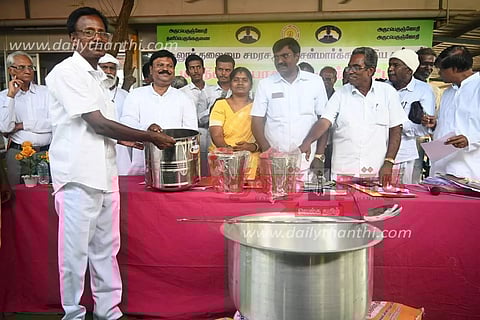 கர்நாடக அரசு காவிரியில் தண்ணீர் திறக்க வேண்டும்; சன்மார்க்க சத்திய சங்கம் தீர்மானம்