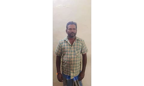 பிளஸ்-1 மாணவியை பலாத்காரம் செய்ய முயற்சி:போக்சோவில் வியாபாரி கைது