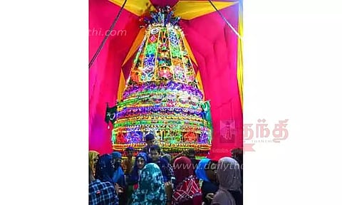 கோரிப்பாளையம் தர்காவில் சந்தனக்கூடு திருவிழா