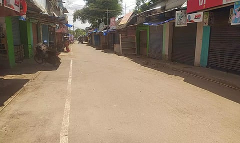 கறம்பக்குடியில் முழு கடையடைப்பு