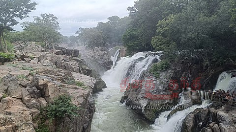 ஒகேனக்கல்லுக்கு நீர்வரத்து 4 ஆயிரம் கனஅடியாக நீடிப்பு